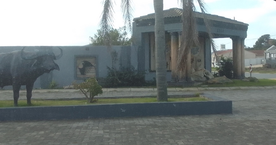 Commercial Property for Sale in Paradise Beach Eastern Cape